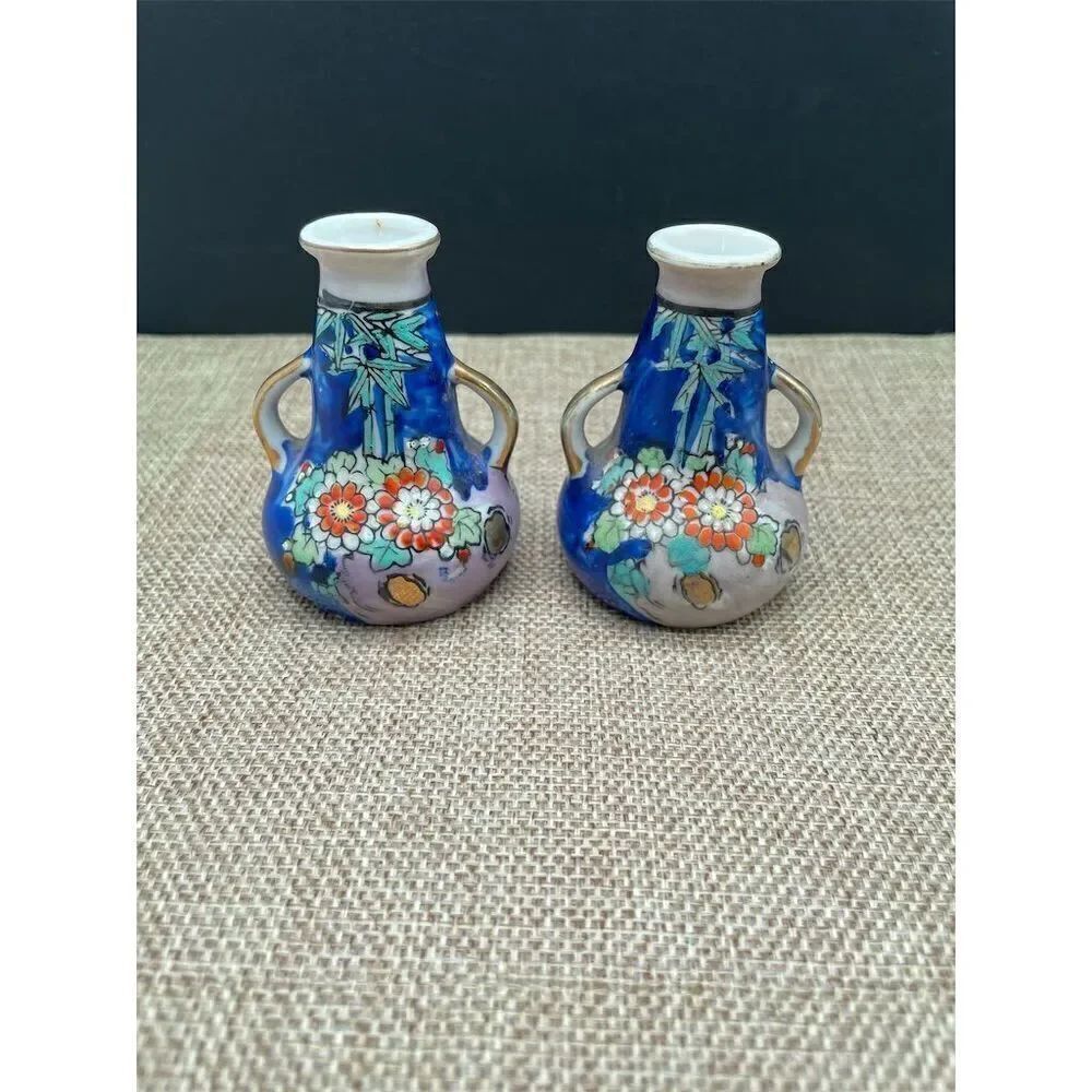 Gold Castle Majolica Blue Floral Hand-Painted Two-Handled Vase Japan Set of 2
